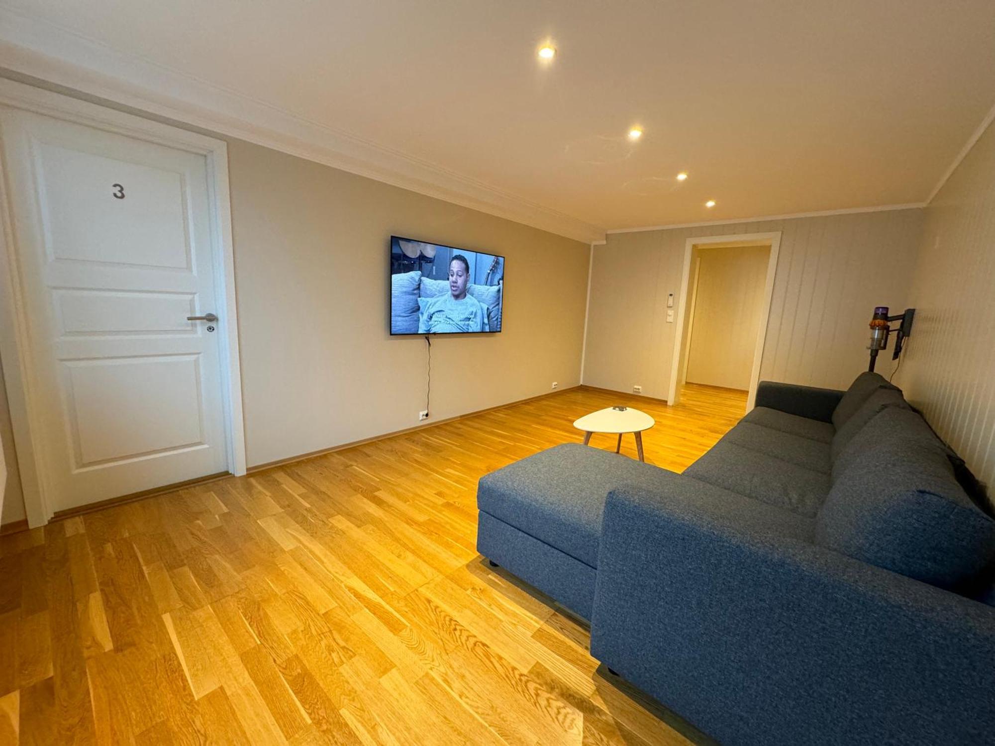Charming 3-Bedroom Apartment In The Heart Of Кристіансунн Екстер'єр фото